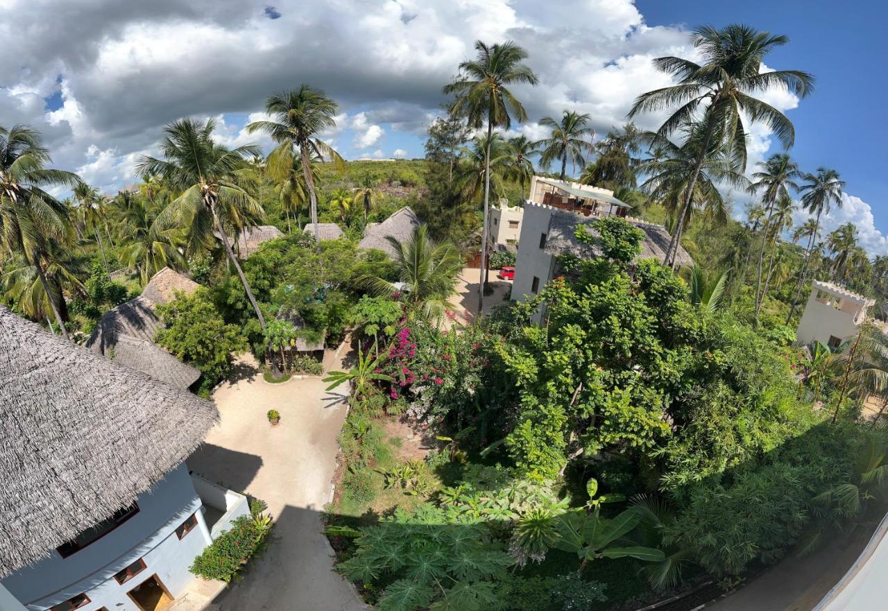 Готель Sky & Zanzibar 3*